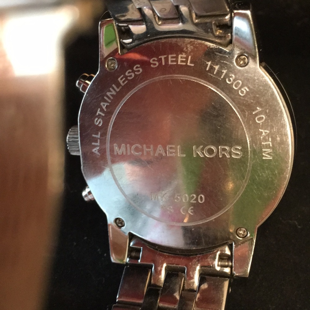 Michael Kors watch - Picture 2 of 2